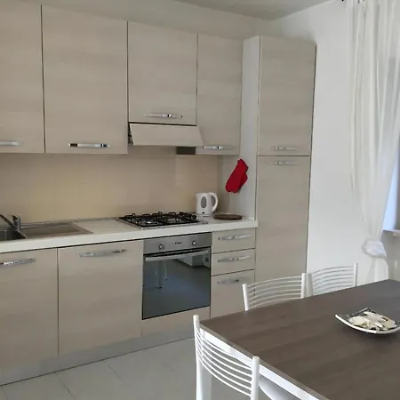 Nr, 5 Mit Terrasse Und Garten Und Seeblick Apartman *