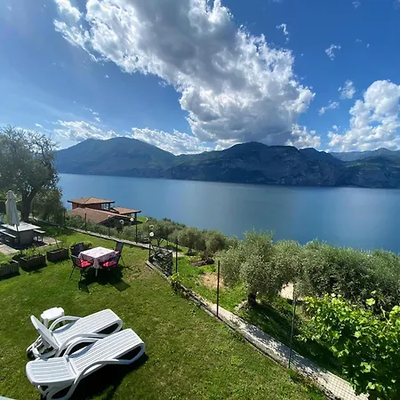 Nr, 5 Mit Terrasse Und Garten Und Seeblick * Sommavilla